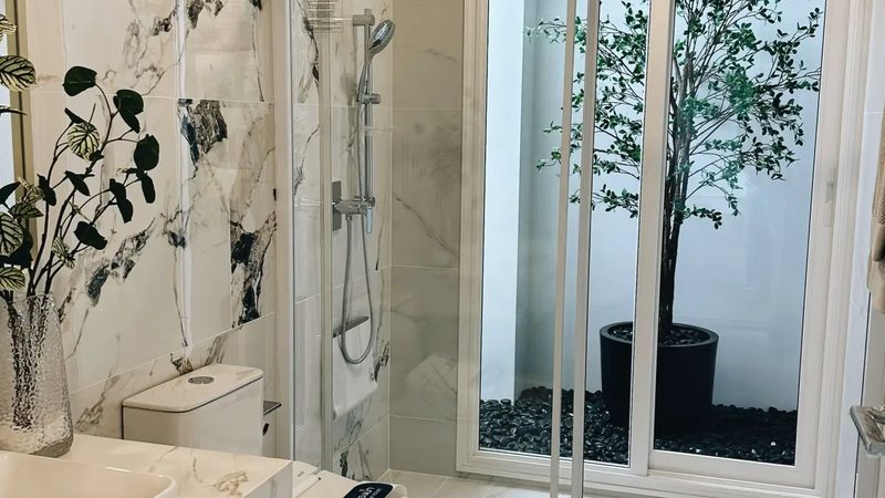 光伏组件型号参数对比方法：揭秘高效选型之道